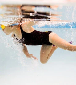 FINIS Girls' Bladeback Solid One Piece Swimsuit -Family Swim Shop 5666176073896 black 3a