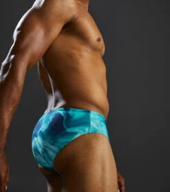 TYR Men's Mezio Racer Brief Swimsuit -Family Swim Shop 7539494682792 tealmulti 8a